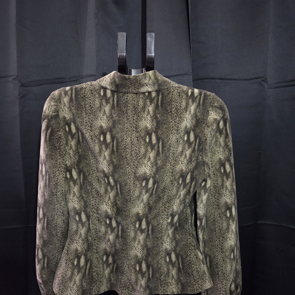 Vintage Dana Buchman 100% Silk Animal Print Zip Blouse – Size 2 - Picture 3 of 7
